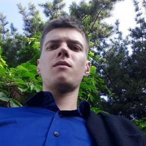 Юрий Еее
